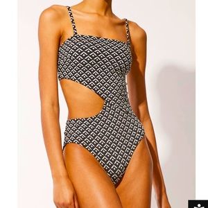 SOLID AND STRIPED  cutout swimsuit size small